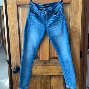 Express mid rise medium wash jeans